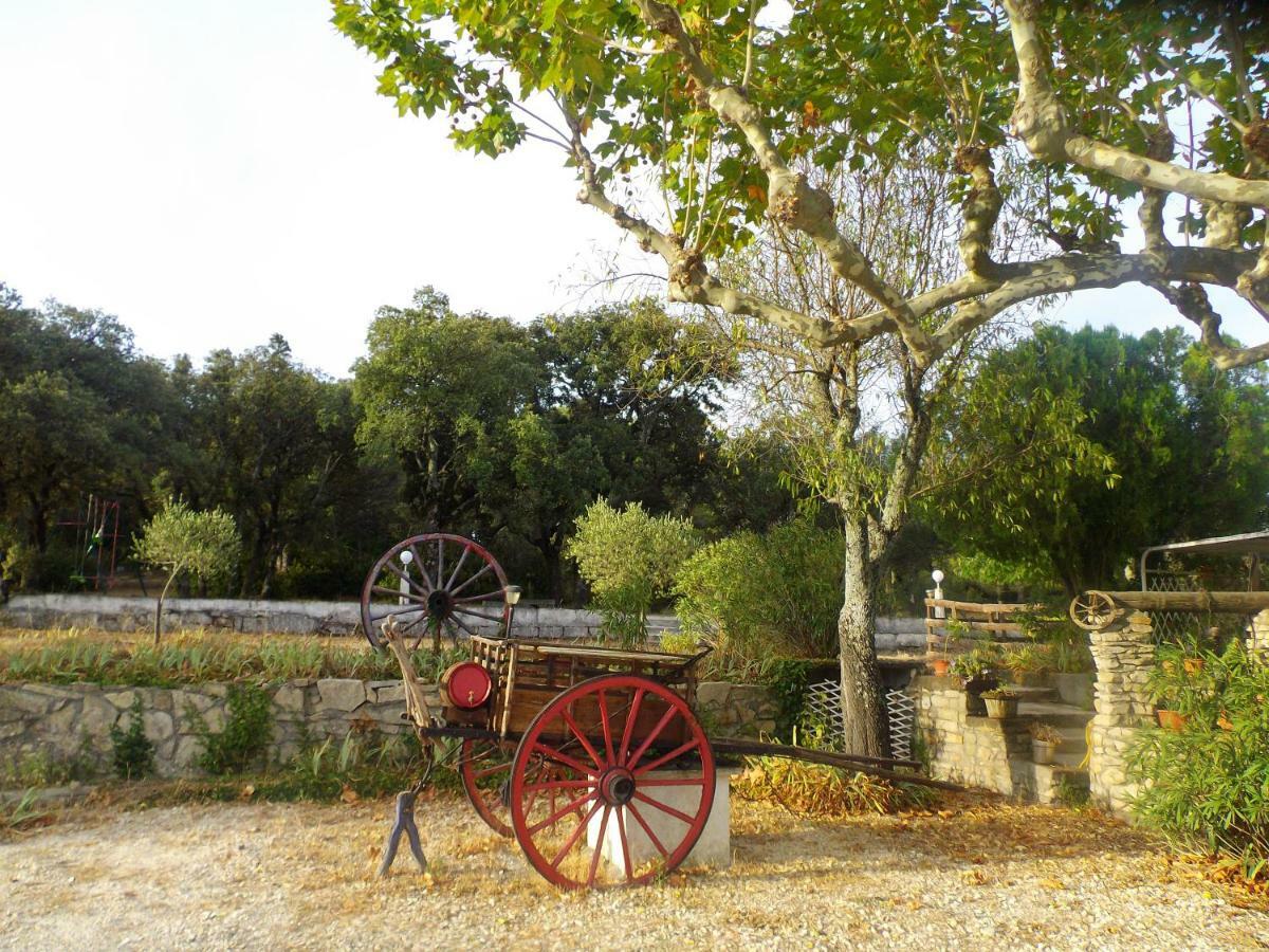 Auberge Des Garrigues Ним Екстериор снимка