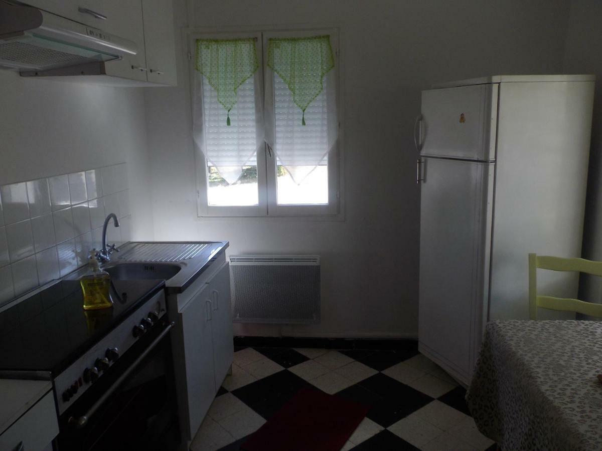 Auberge Des Garrigues Ним Екстериор снимка